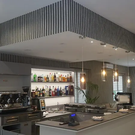 Primo Hotel 3*